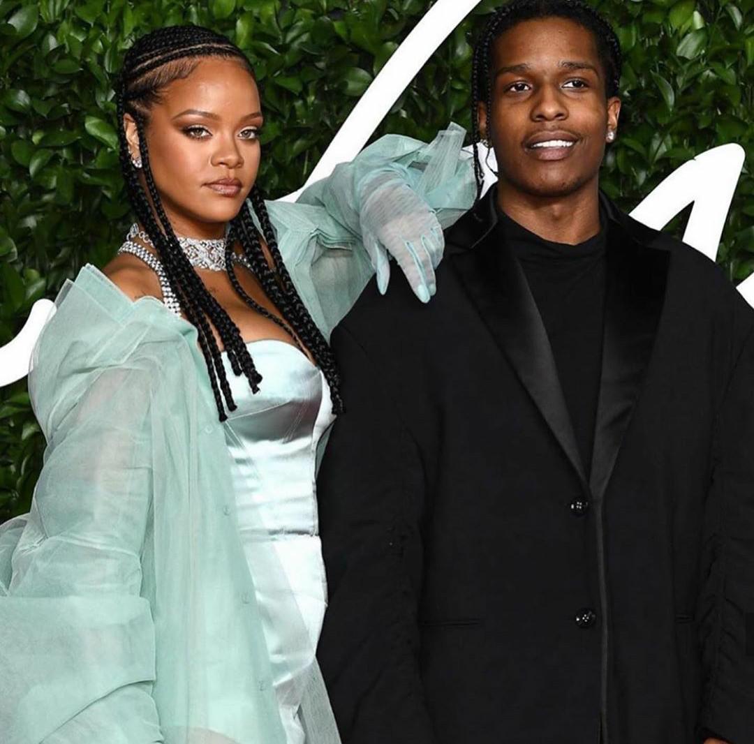 Rihanna lancia la sua collezione FENTY da Uomo