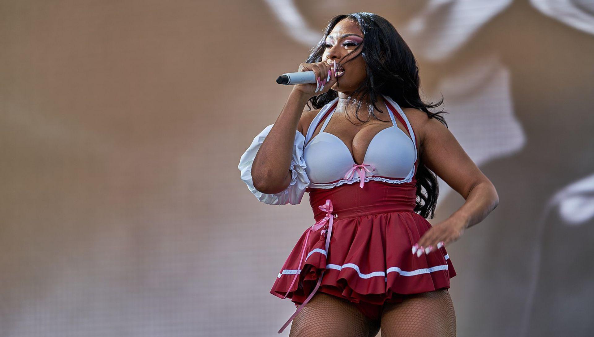 Caso Megan Thee Stallion, la giudice fa dietrofront: non è diffamazione